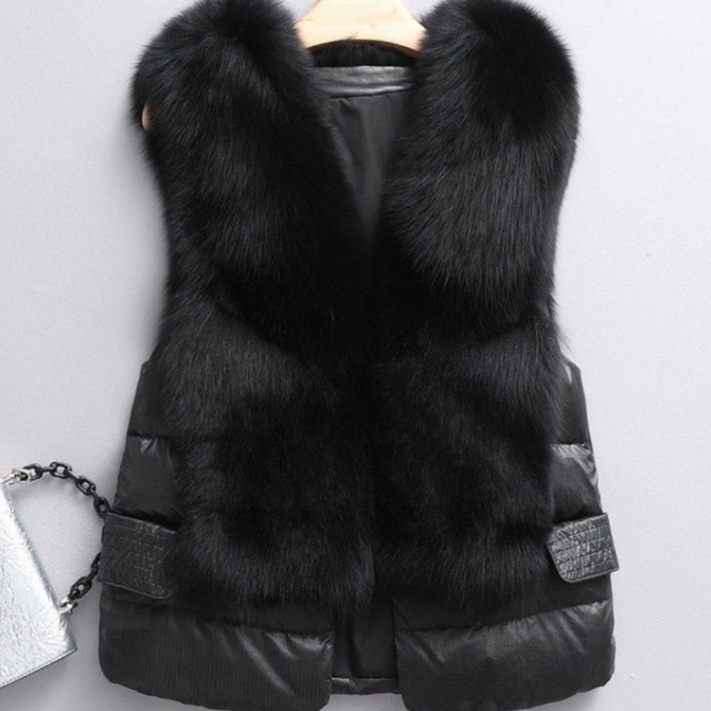 Faux Fur Winter Puffer Vest- Black